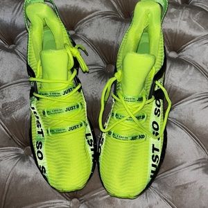 Lime green and black Sneakers Size 9 in men Brand New